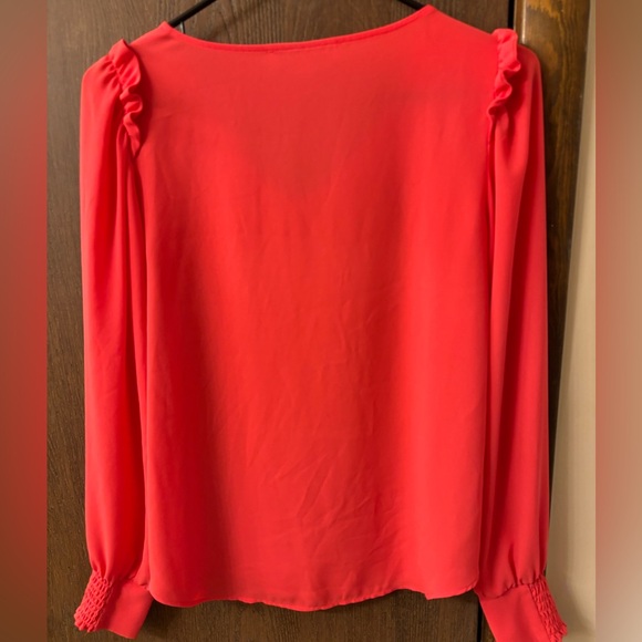 Loft Top - Picture 2 of 5